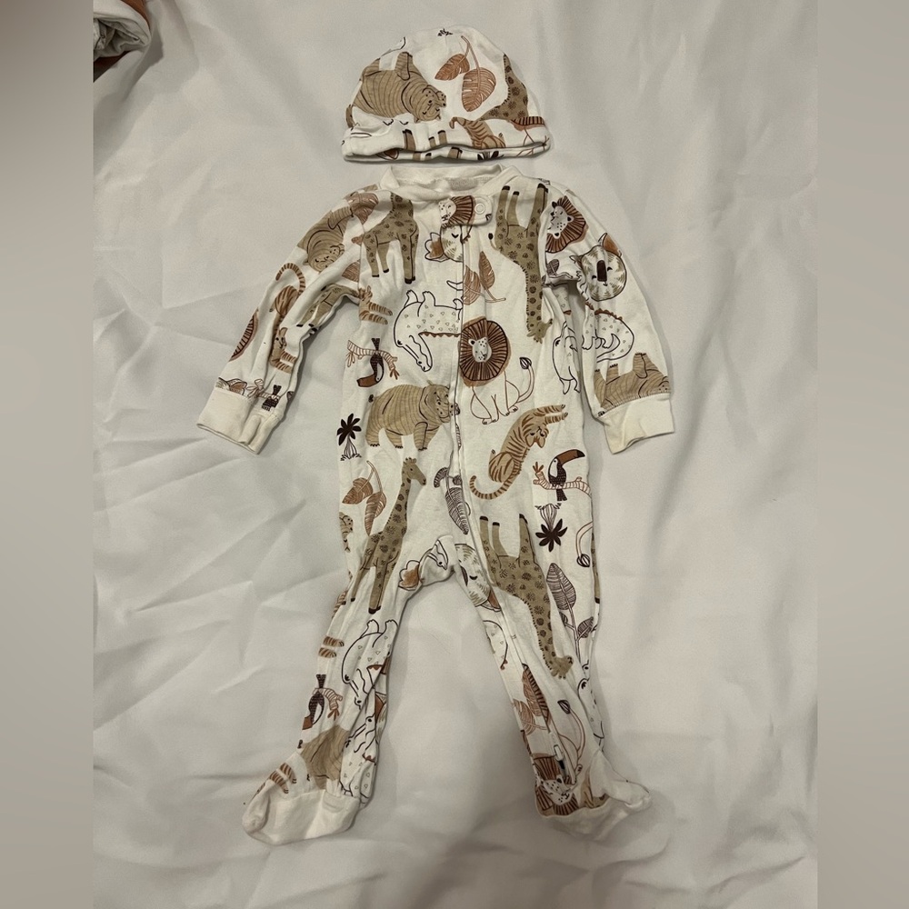 Carter's jungle sleeper